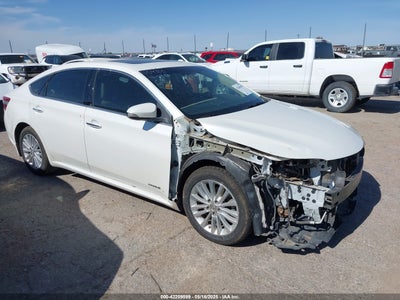 TOYOTA AVALON HYBRID 2014