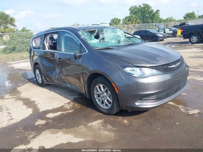 CHRYSLER VOYAGER 2023