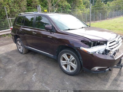 TOYOTA HIGHLANDER 2013