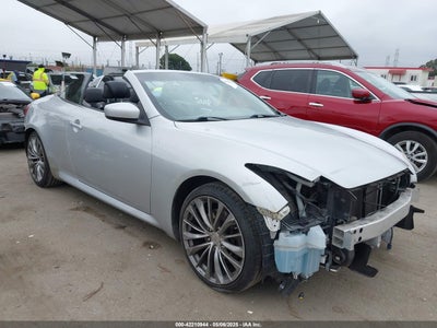 INFINITI G37 2011