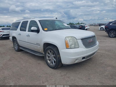 GMC YUKON XL 1500 2011