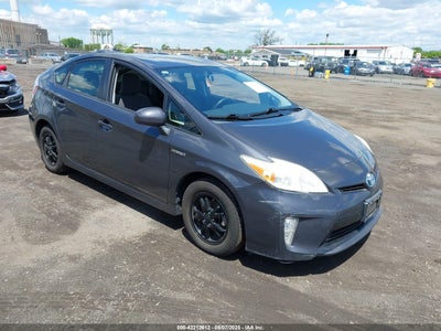 TOYOTA PRIUS 2013