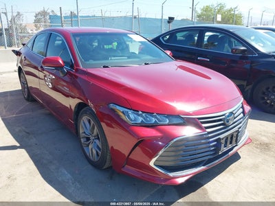 TOYOTA AVALON HYBRID 2020