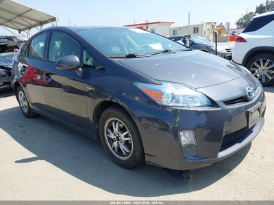 TOYOTA PRIUS 2011