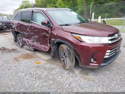 TOYOTA HIGHLANDER 2017