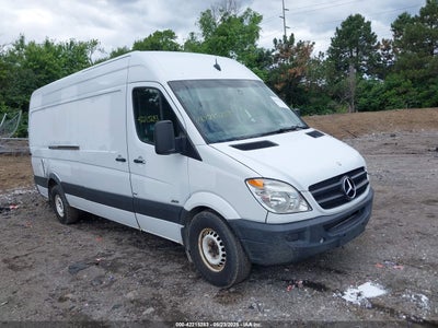 MERCEDES-BENZ SPRINTER 2500 2011