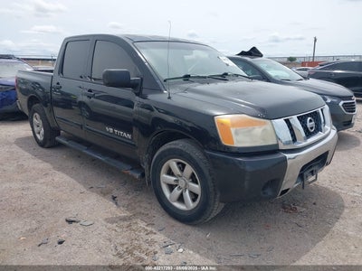 NISSAN TITAN 2010