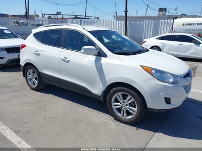 HYUNDAI TUCSON 2012