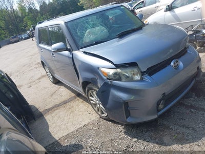 SCION XB 2011