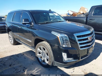 CADILLAC ESCALADE 2017