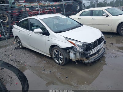 TOYOTA PRIUS 2016
