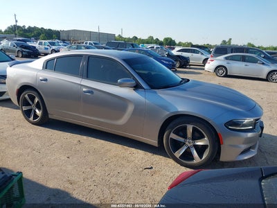 DODGE CHARGER 2017