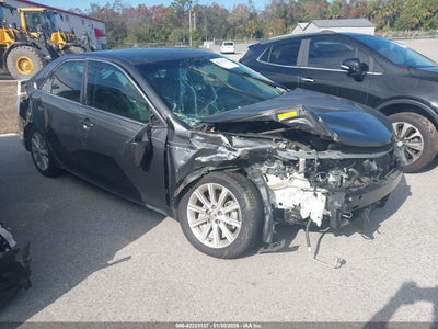TOYOTA CAMRY HYBRID 2012