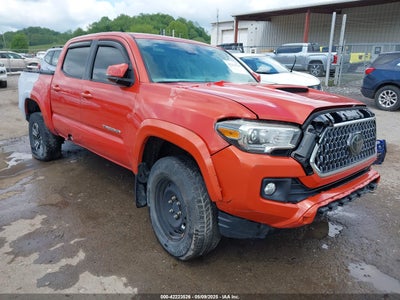 TOYOTA TACOMA 2018