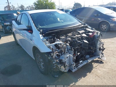 TOYOTA PRIUS PRIME 2019
