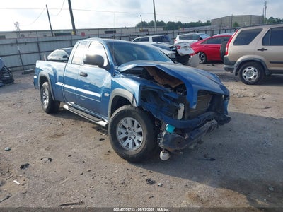 MITSUBISHI RAIDER 2006