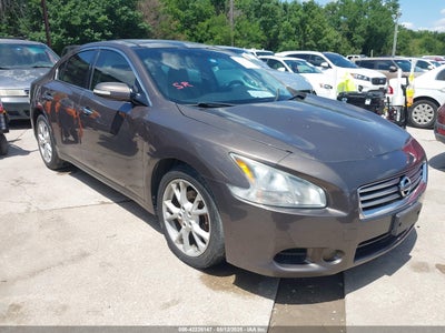 NISSAN MAXIMA 2014
