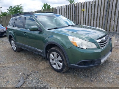 SUBARU OUTBACK 2012