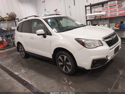 SUBARU FORESTER 2017
