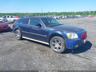 DODGE MAGNUM 2005