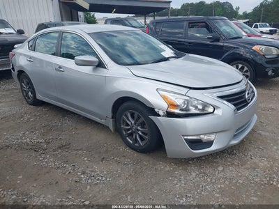 NISSAN ALTIMA 2015