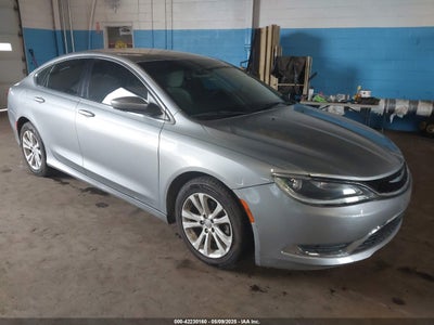 CHRYSLER 200 2015
