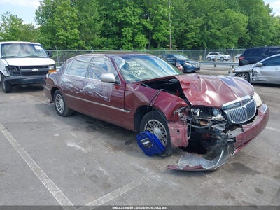 LINCOLN TOWN CAR 2000