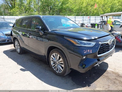 TOYOTA HIGHLANDER 2024