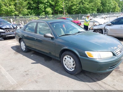 TOYOTA CAMRY 2001
