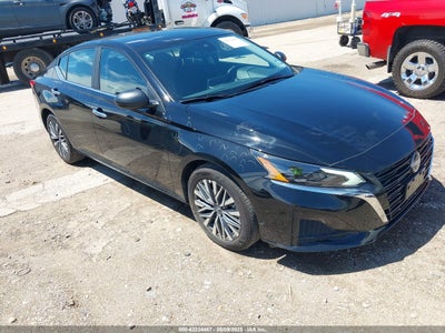 NISSAN ALTIMA 2025