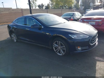 TESLA MODEL S 2014