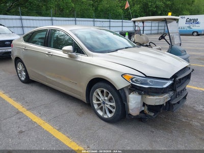FORD FUSION HYBRID 2019