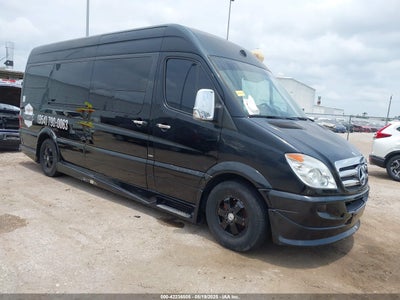 MERCEDES-BENZ SPRINTER 2500 2011
