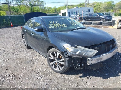 NISSAN MAXIMA 2017