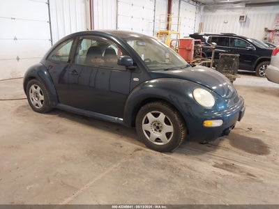 VOLKSWAGEN NEW BEETLE 2000