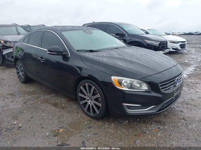 VOLVO S60 2015
