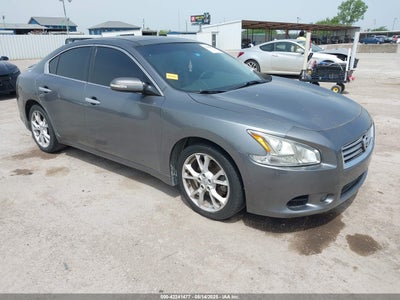 NISSAN MAXIMA 2014