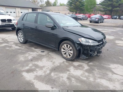 VOLKSWAGEN GOLF 2020