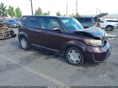 SCION XB 2010