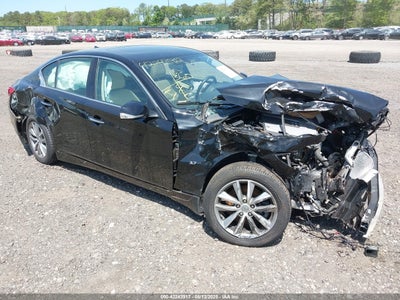 INFINITI Q50 2015
