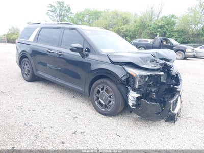 KIA CARNIVAL MPV HYBRID 2025