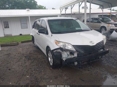 TOYOTA SIENNA 2014