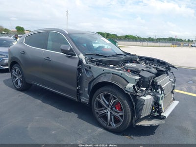 MASERATI LEVANTE 2021
