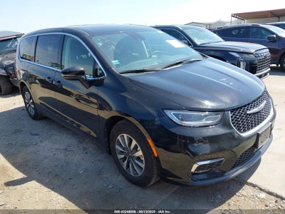 CHRYSLER PACIFICA HYBRID 2024