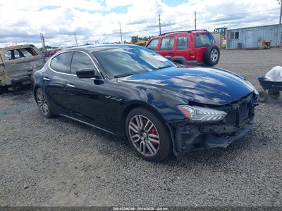 MASERATI GHIBLI 2015