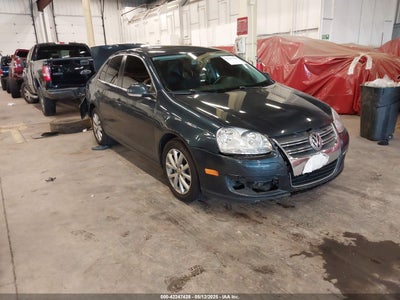 VOLKSWAGEN JETTA 2010