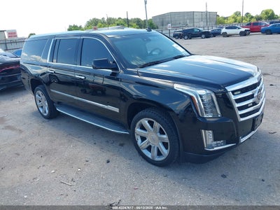 CADILLAC ESCALADE 2015