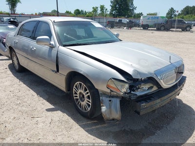 LINCOLN TOWN CAR 2008