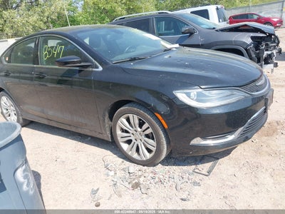 CHRYSLER 200 2015