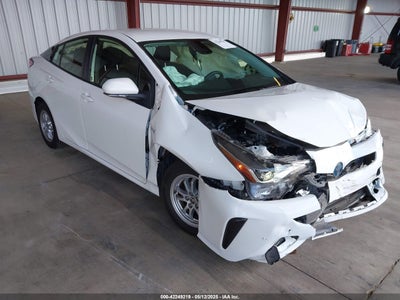 TOYOTA PRIUS 2021